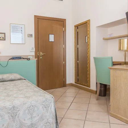 德拉托雷酒店 酒店 斯特雷萨