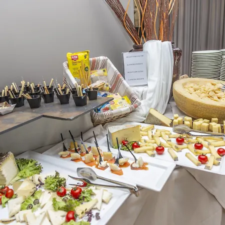 德拉托雷酒店 3* 斯特雷萨