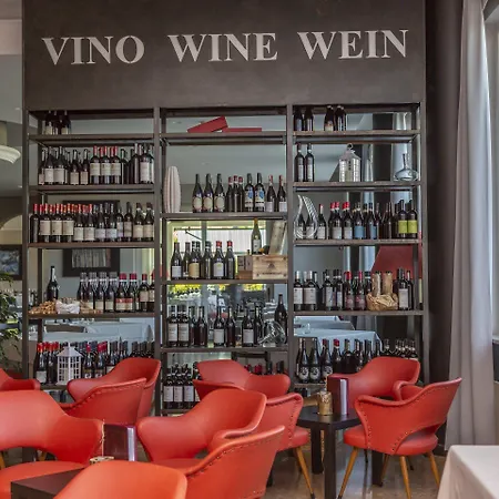 德拉托雷酒店 酒店