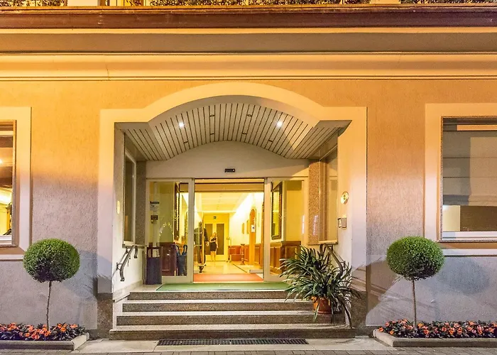 Della Torre 3* Στρέσα