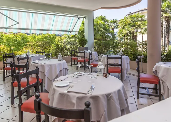 Ξενοδοχείο Della Torre 3*